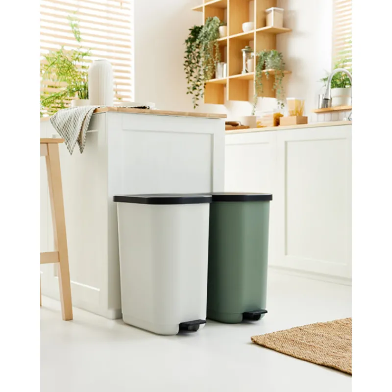 Outlet Poubelle ribo 40l blanc casse Poubelle